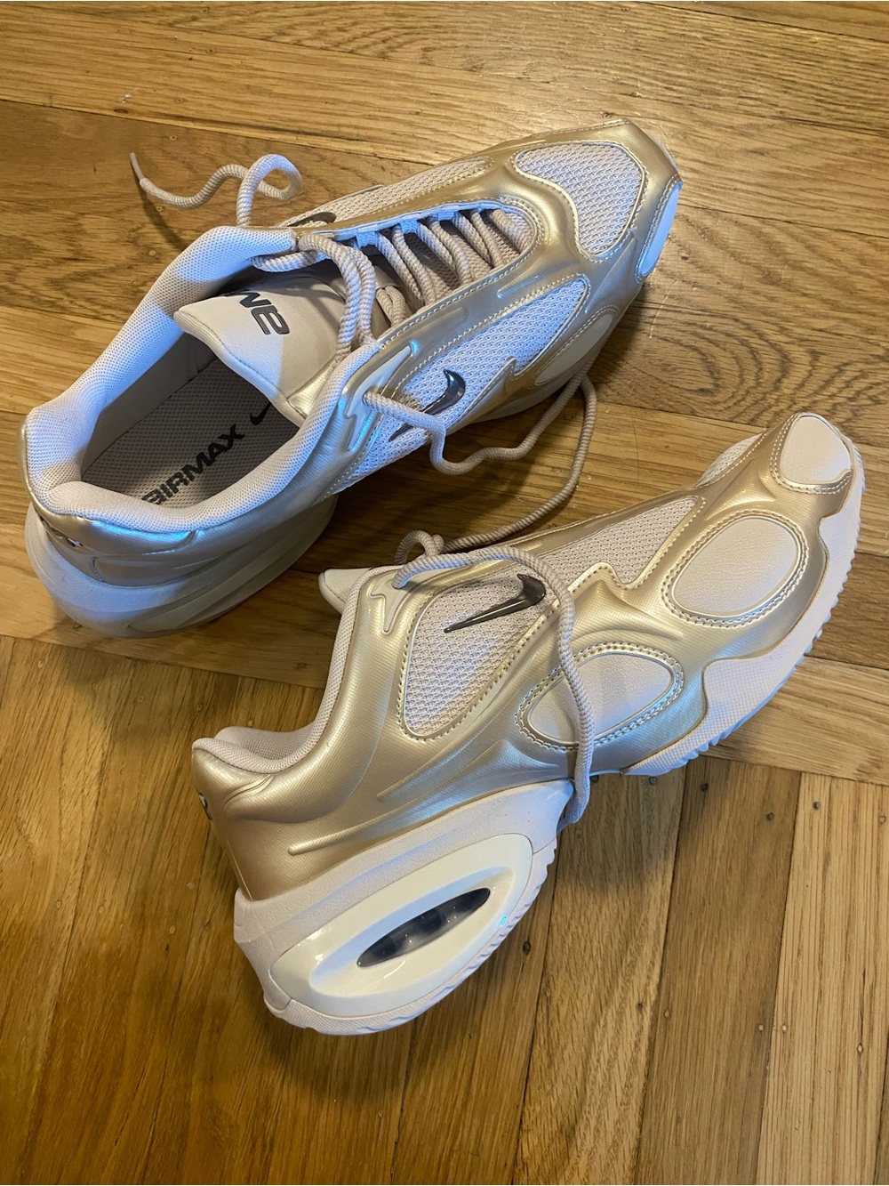 NEW Women's Nike Air Max Muse Desert Sand/Metallic Pewter